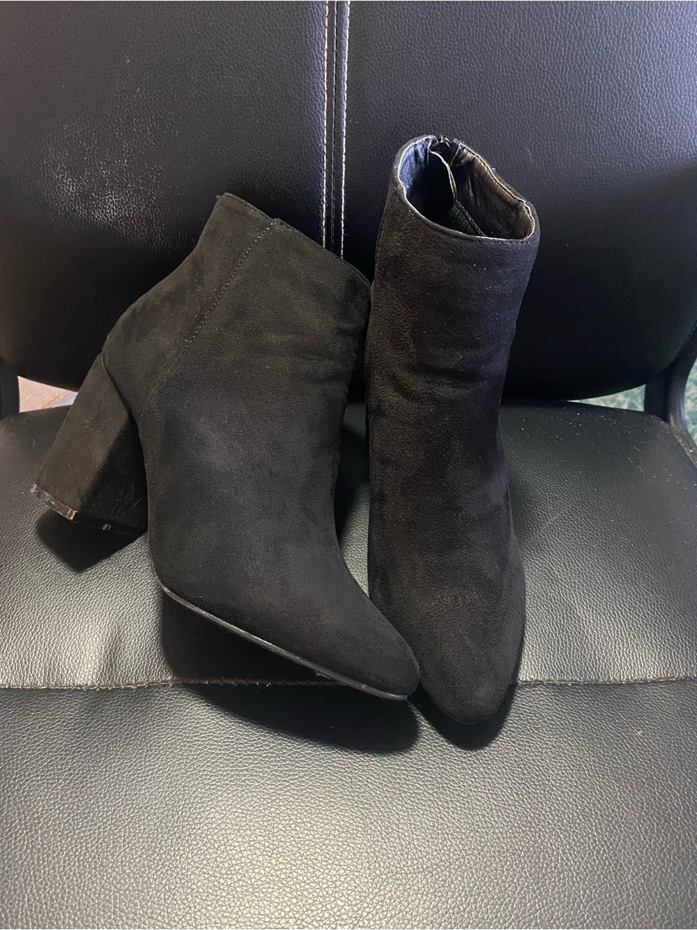 So Me Women's Black Suede Ankle Booties Chic Block Heel Size 7